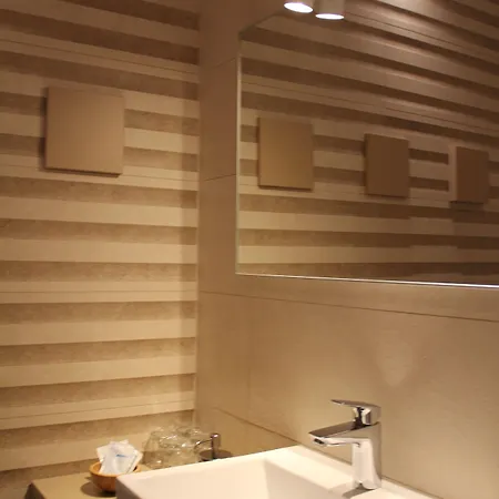 Отель Elizabeta Банджоле